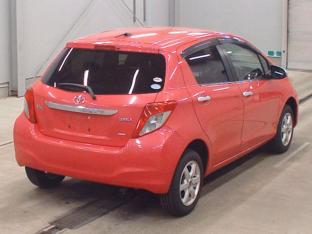 TOYOTA VITZ