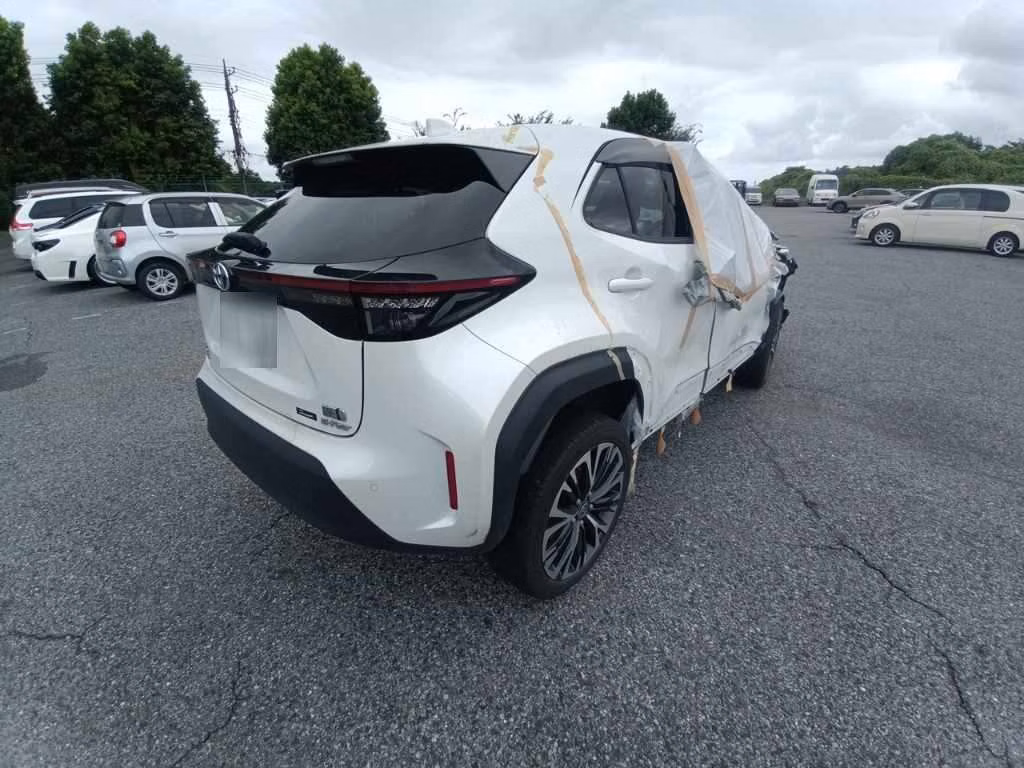 TOYOTA YARIS CROSS