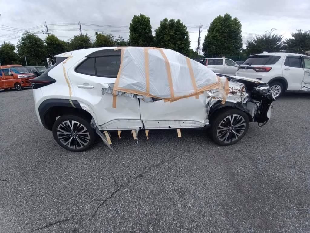 TOYOTA YARIS CROSS