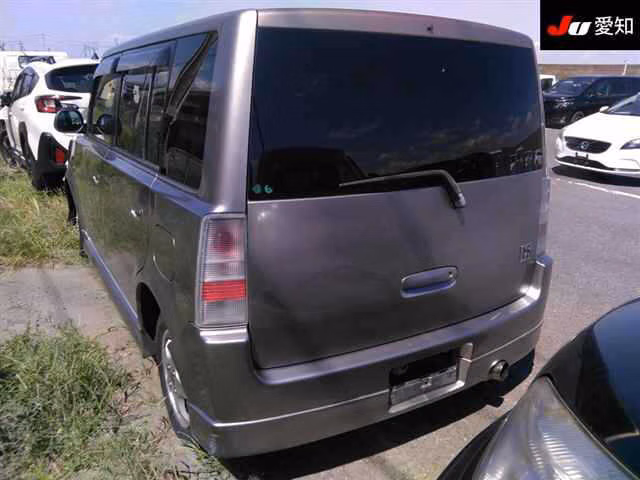 TOYOTA BB
