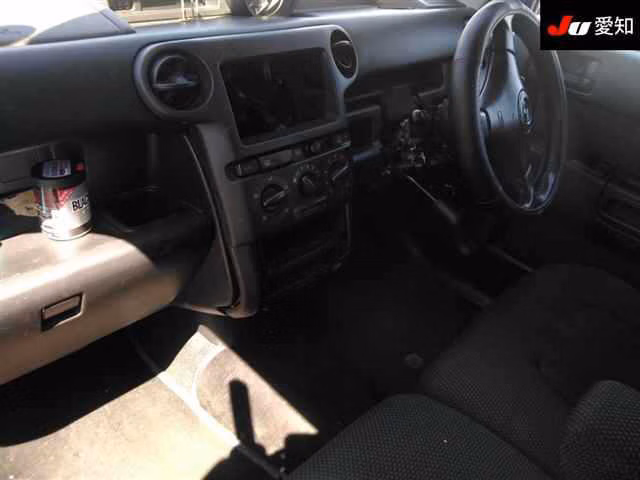 TOYOTA BB