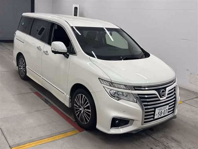 NISSAN ELGRAND