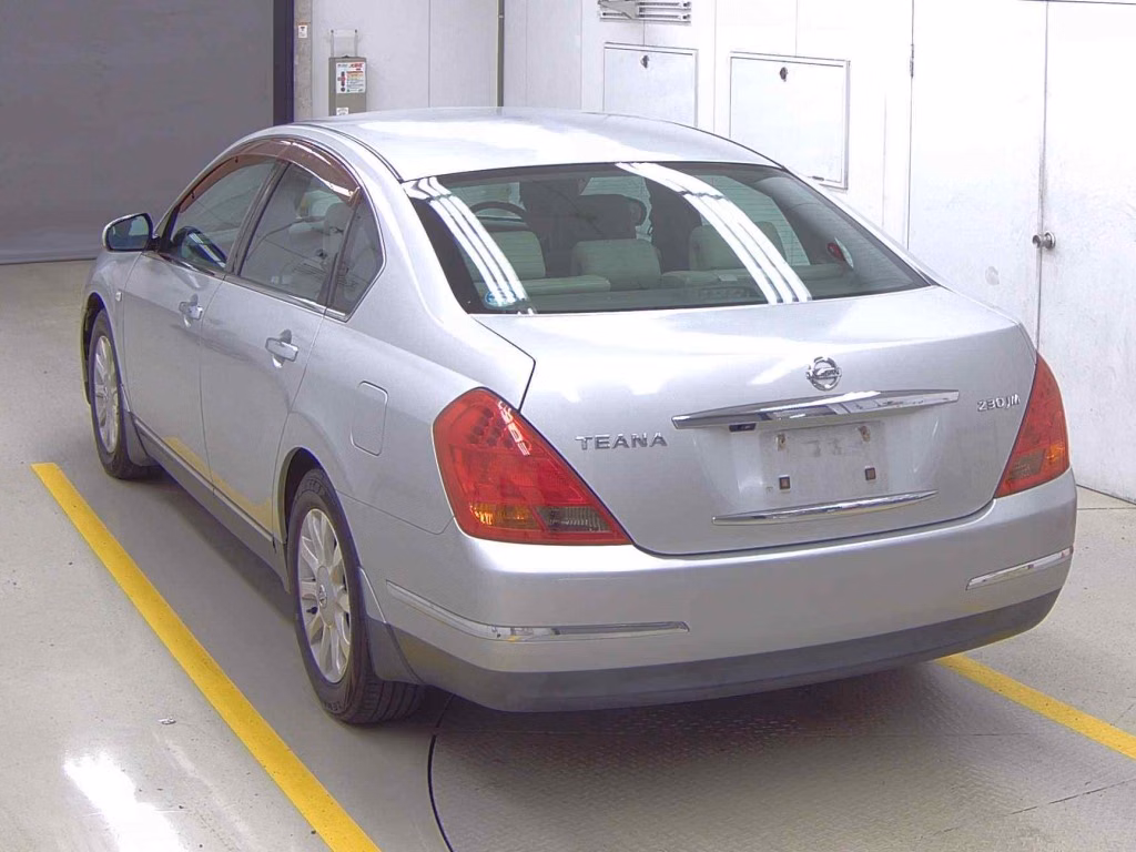 NISSAN TEANA