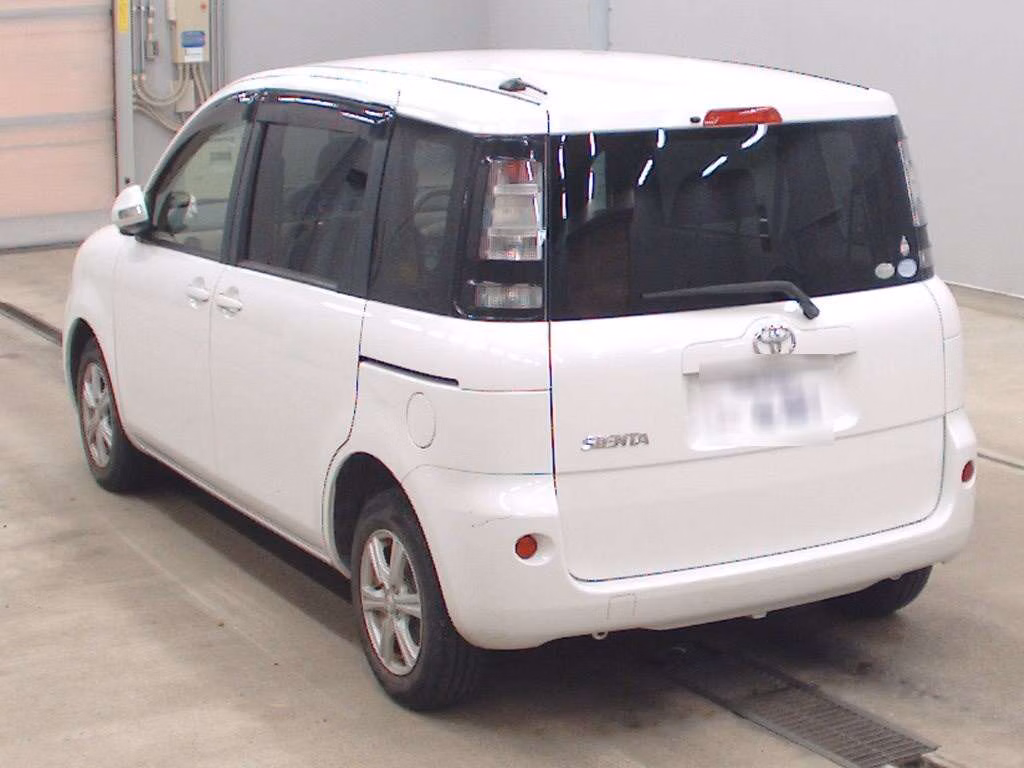 TOYOTA SIENTA