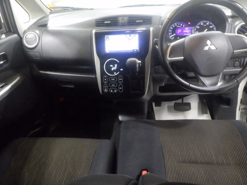 MITSUBISHI EK CUSTOM