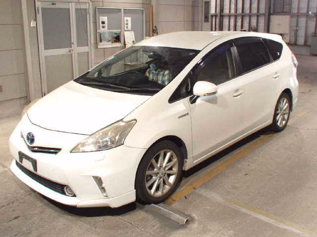 TOYOTA PRIUS ALPHA
