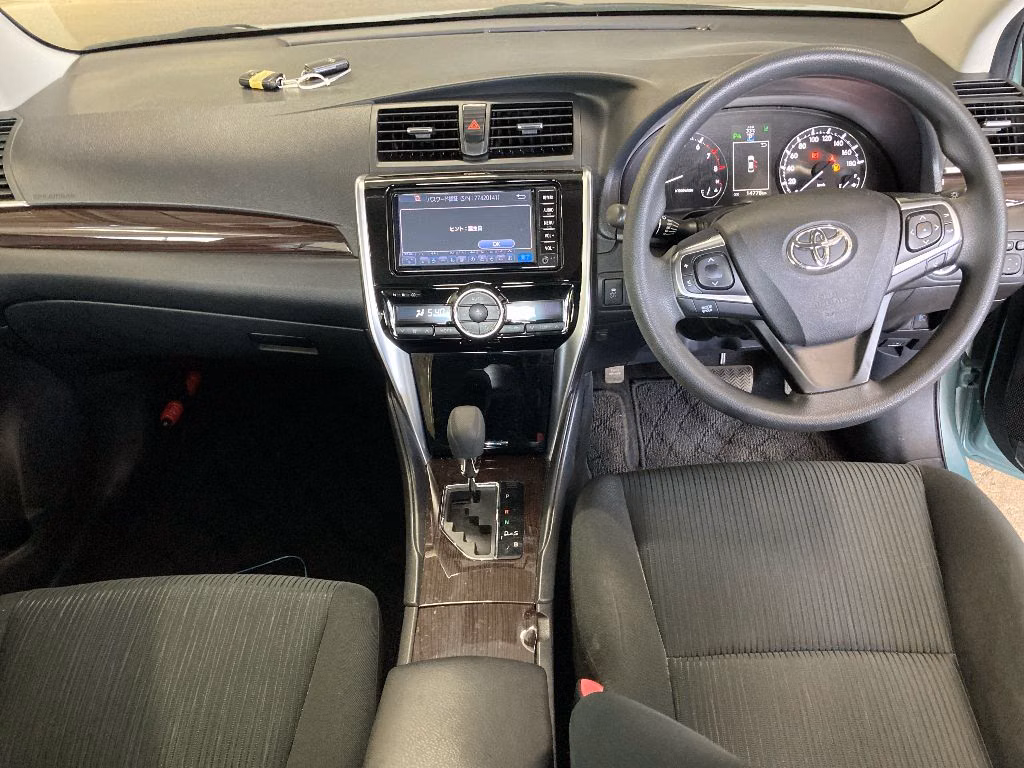 TOYOTA PREMIO