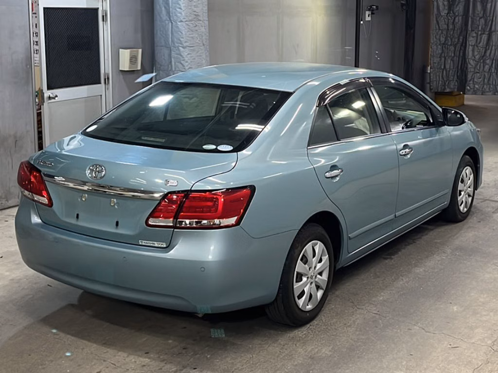 TOYOTA PREMIO