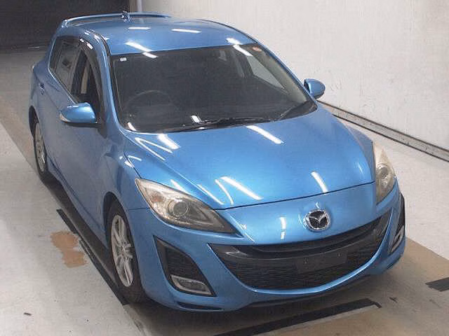 MAZDA AXELA
