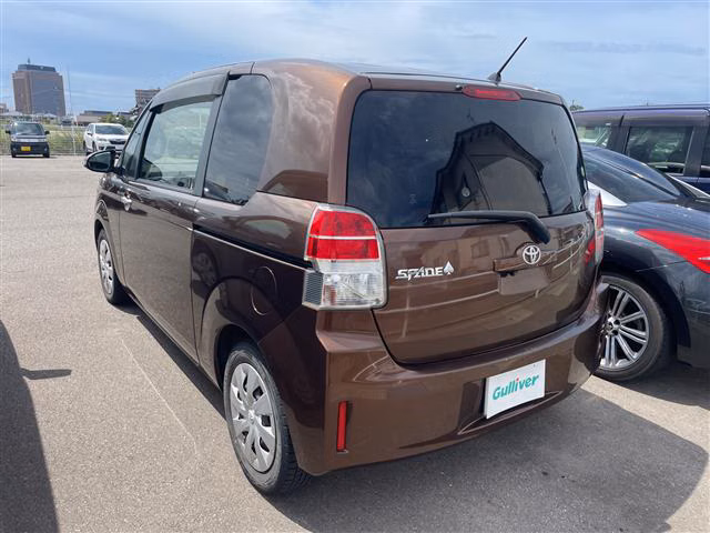 TOYOTA SPADE