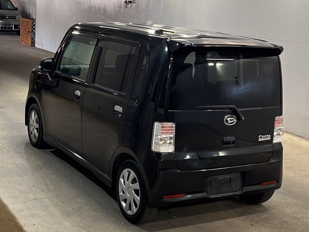DAIHATSU MOVE CONTE