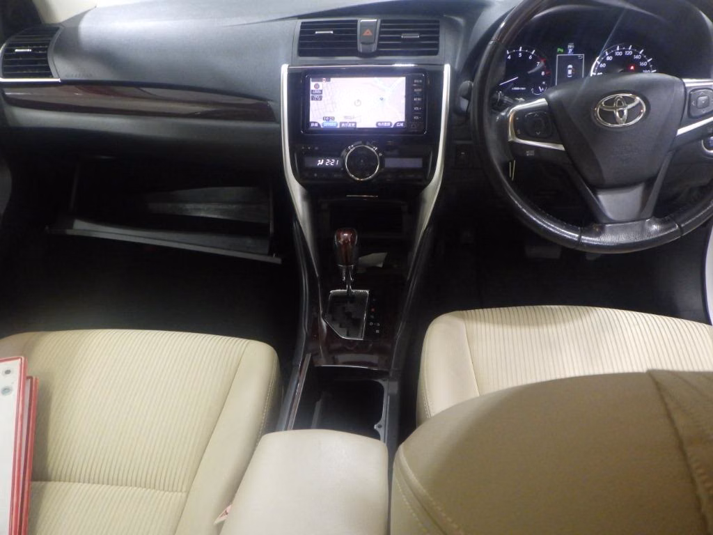 TOYOTA PREMIO