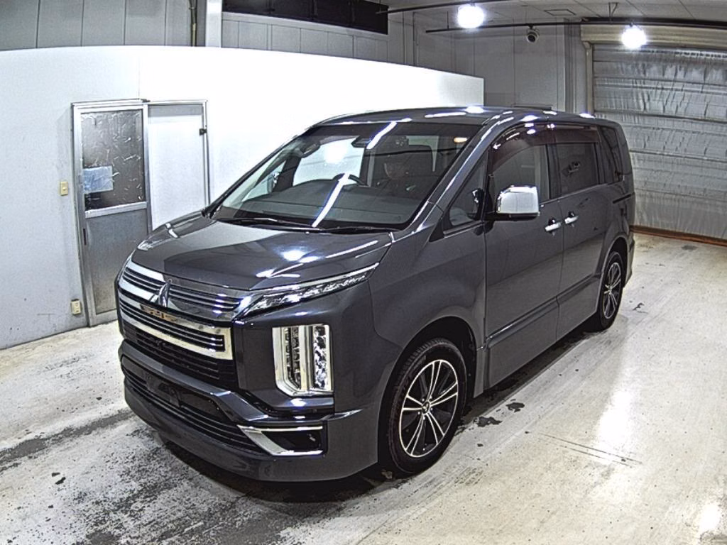 MITSUBISHI DELICA D:5