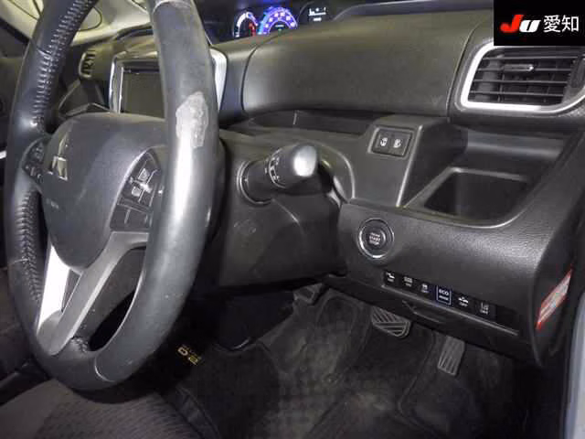 MITSUBISHI DELICA D:2