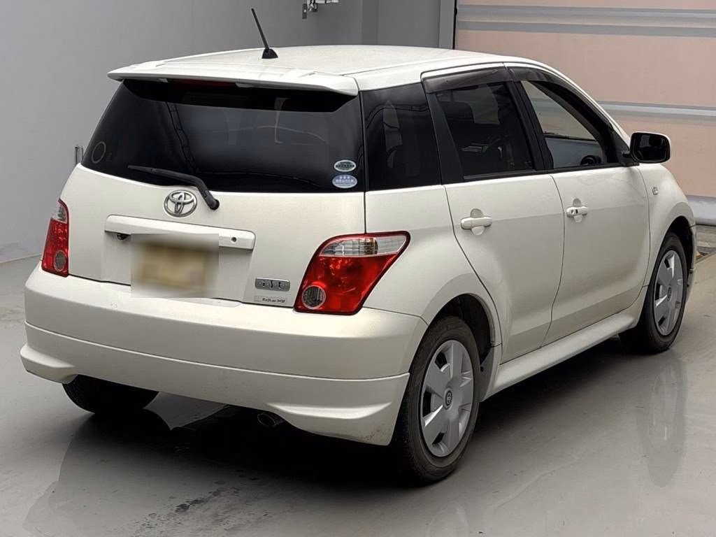 TOYOTA IST