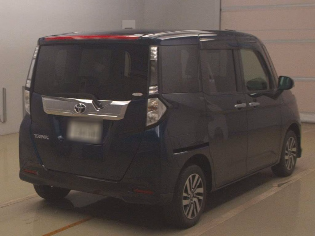 TOYOTA TANK