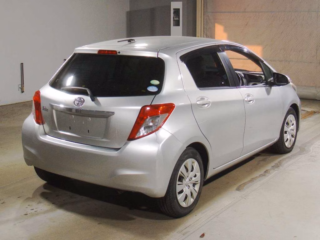TOYOTA VITZ