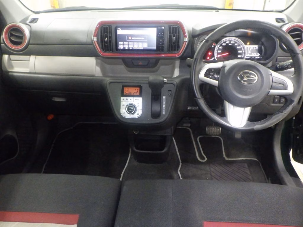 DAIHATSU BOON