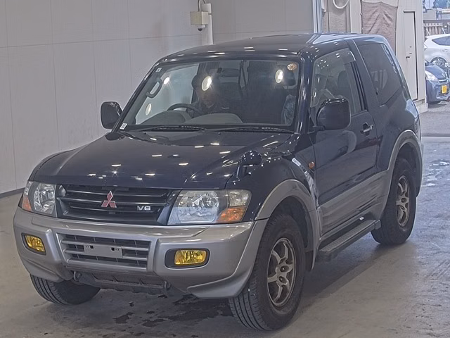 MITSUBISHI PAJERO