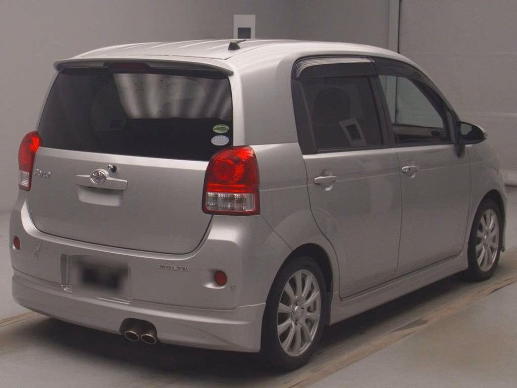 TOYOTA PORTE