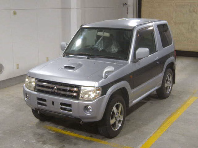 MITSUBISHI PAJERO MINI