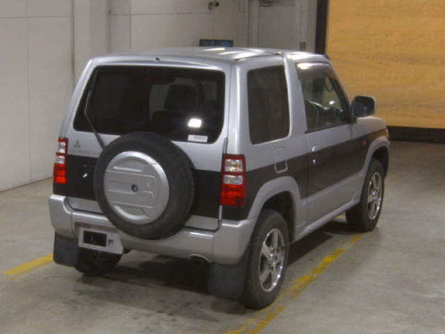 MITSUBISHI PAJERO MINI