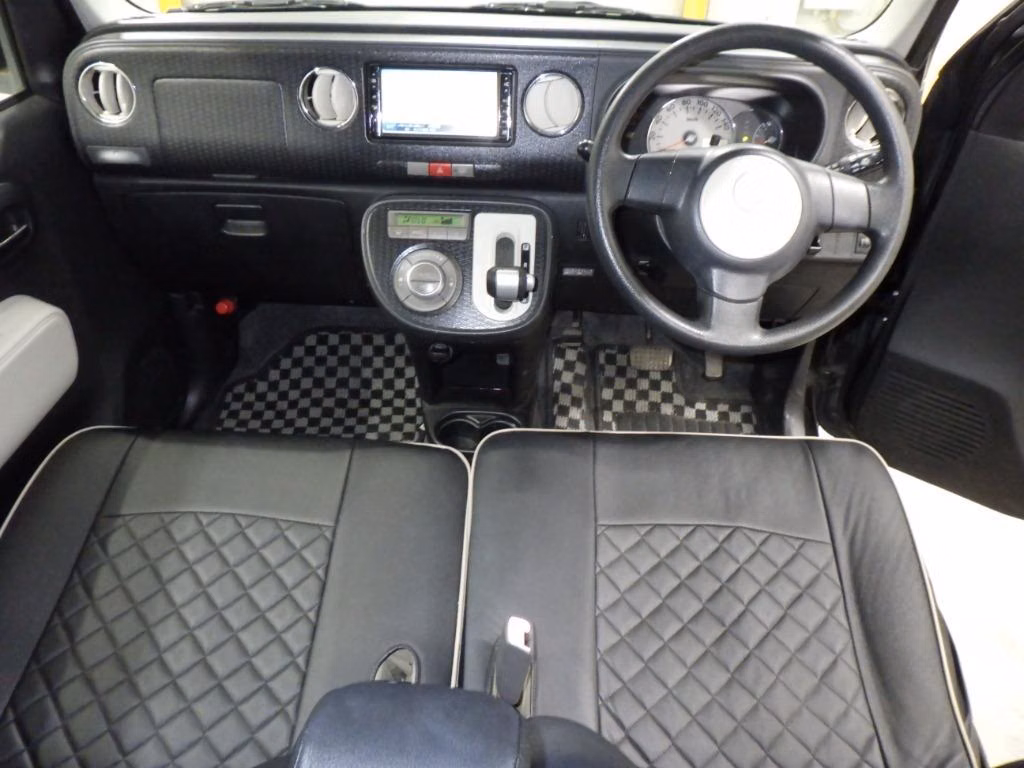 DAIHATSU MIRA COCOA
