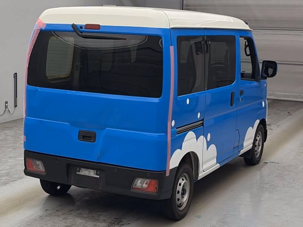 TOYOTA PIXIS VAN
