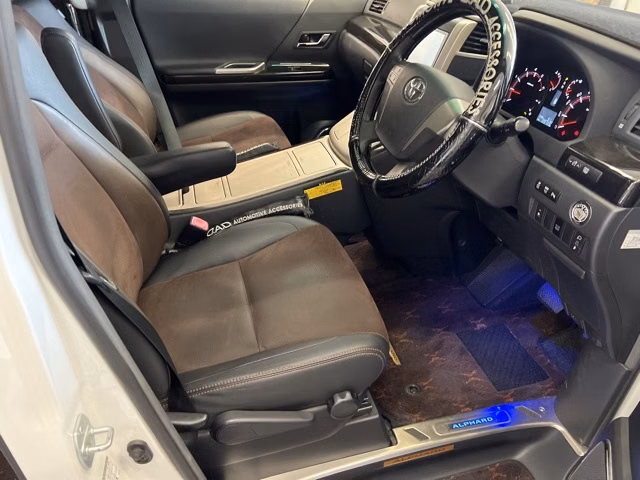 TOYOTA ALPHARD