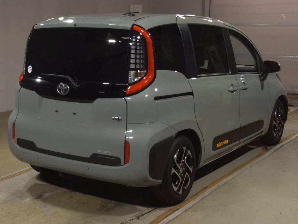 TOYOTA SIENTA