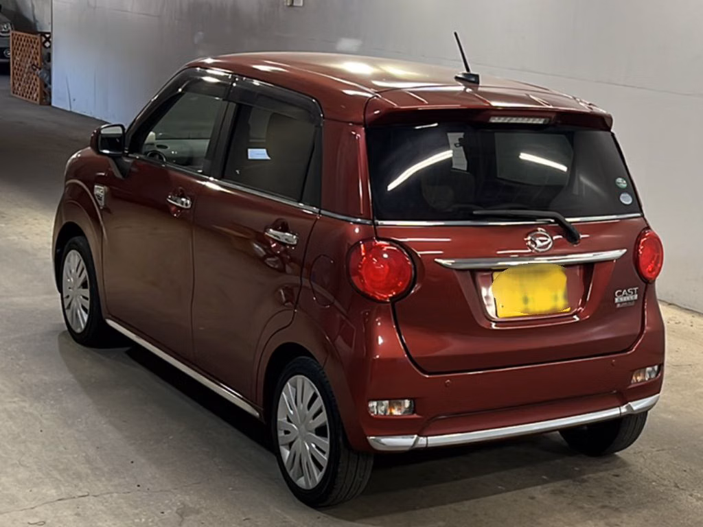 DAIHATSU CAST