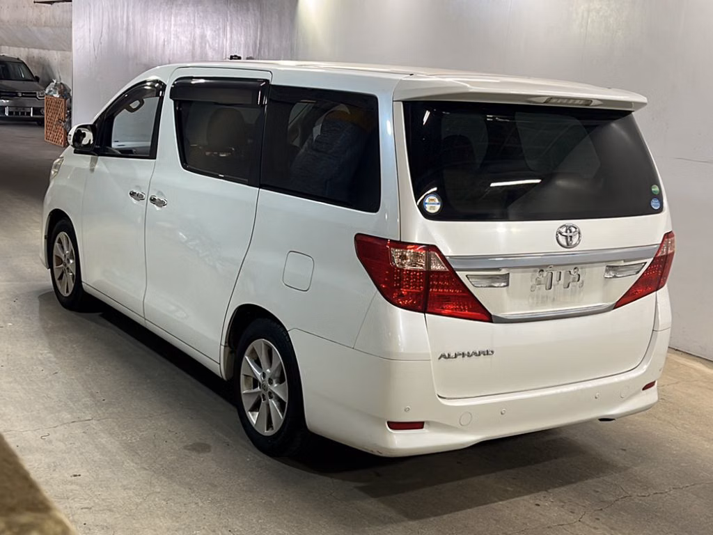 TOYOTA ALPHARD