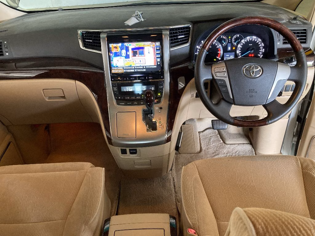 TOYOTA ALPHARD