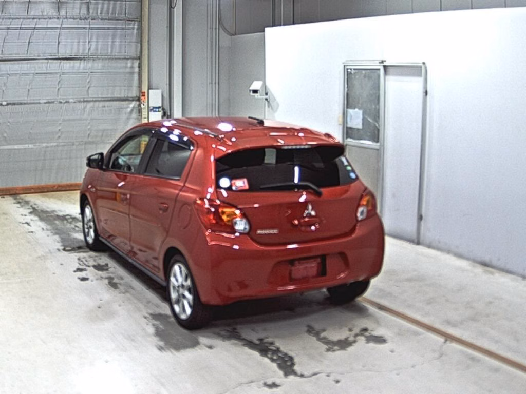 MITSUBISHI MIRAGE