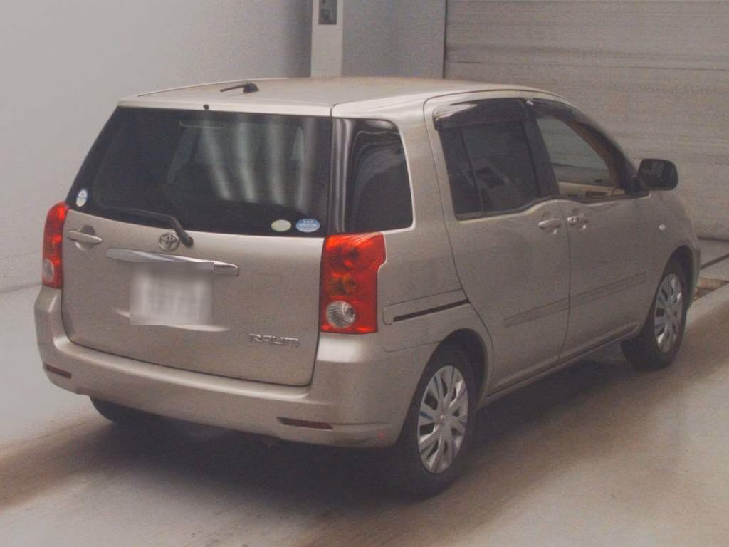 TOYOTA RAUM
