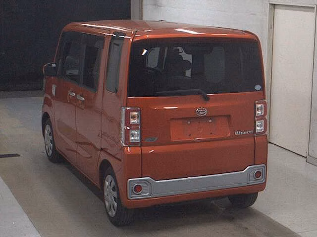 DAIHATSU WAKE