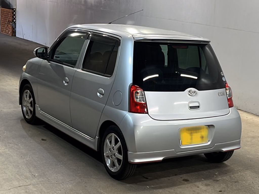 DAIHATSU ESSE