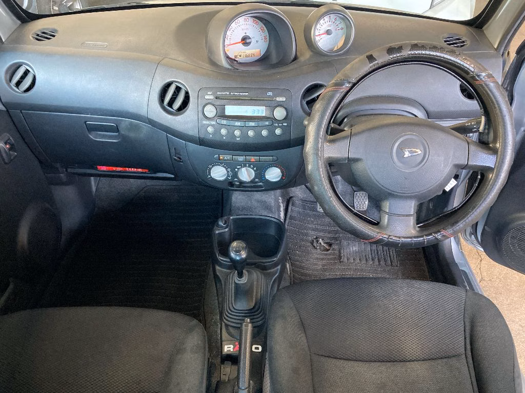 DAIHATSU ESSE