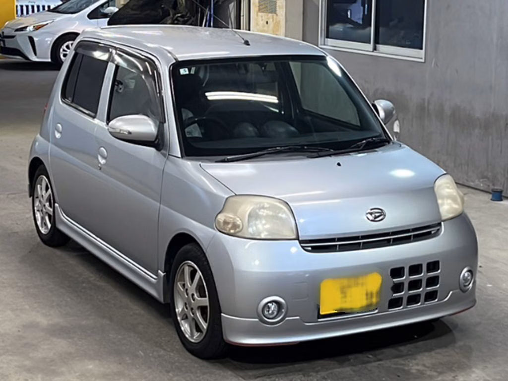 DAIHATSU ESSE