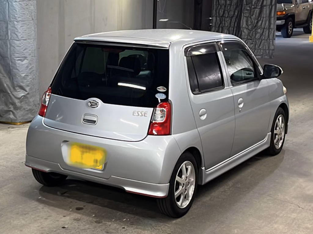 DAIHATSU ESSE