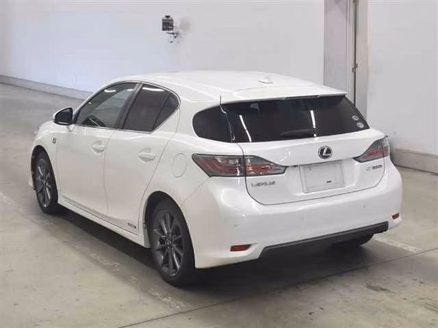 LEXUS CT200H