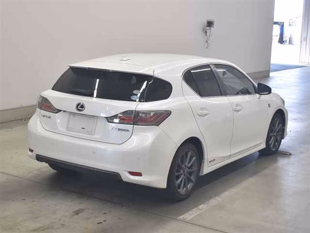 LEXUS CT200H