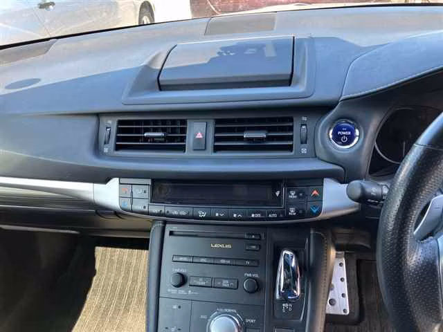 LEXUS CT200H