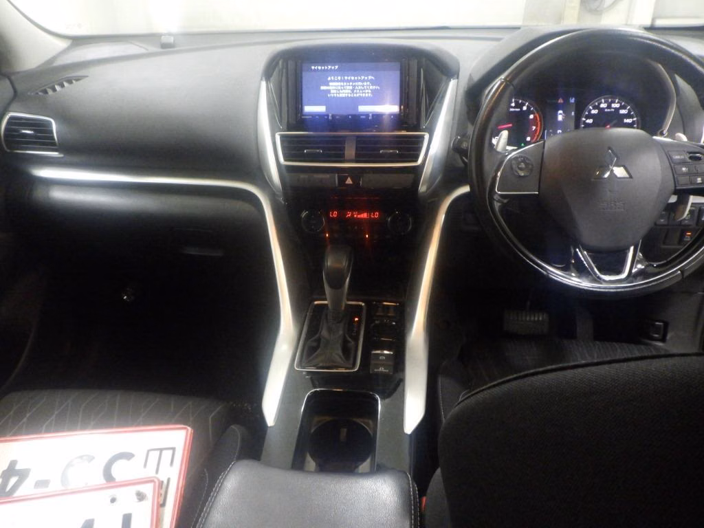 MITSUBISHI ECLIPSE CROSS