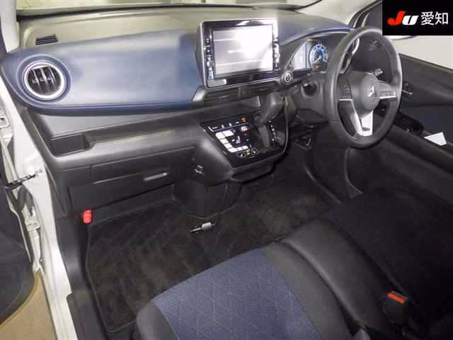 MITSUBISHI EK X
