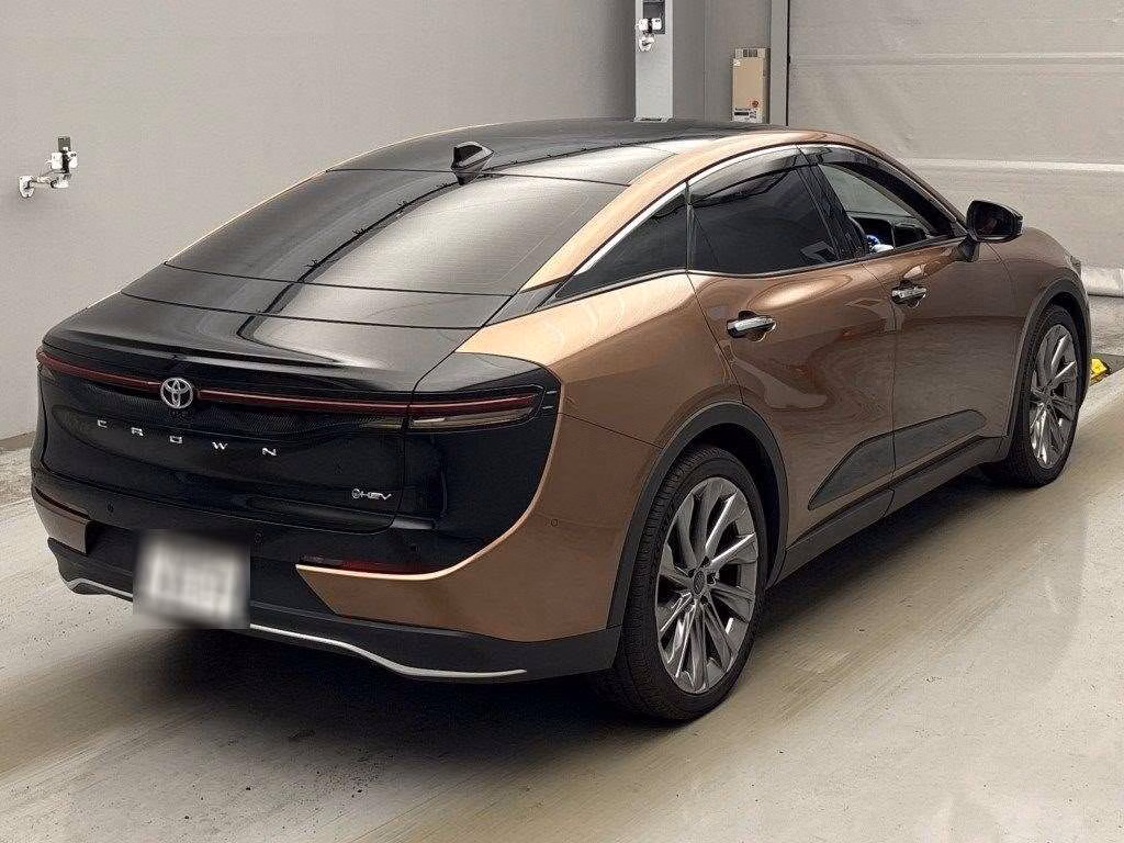 TOYOTA CROWN