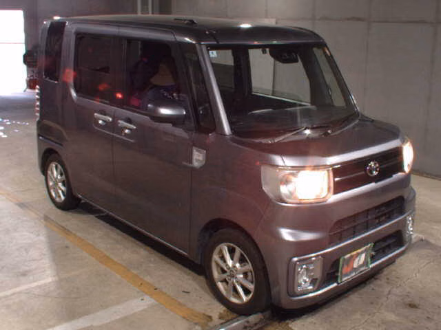 TOYOTA PIXIS MEGA