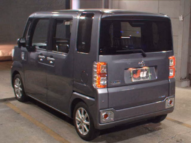 TOYOTA PIXIS MEGA