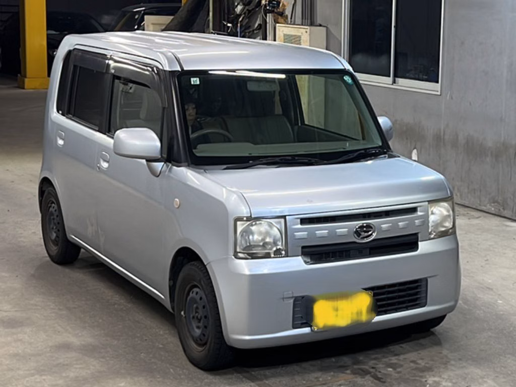 DAIHATSU MOVE CONTE
