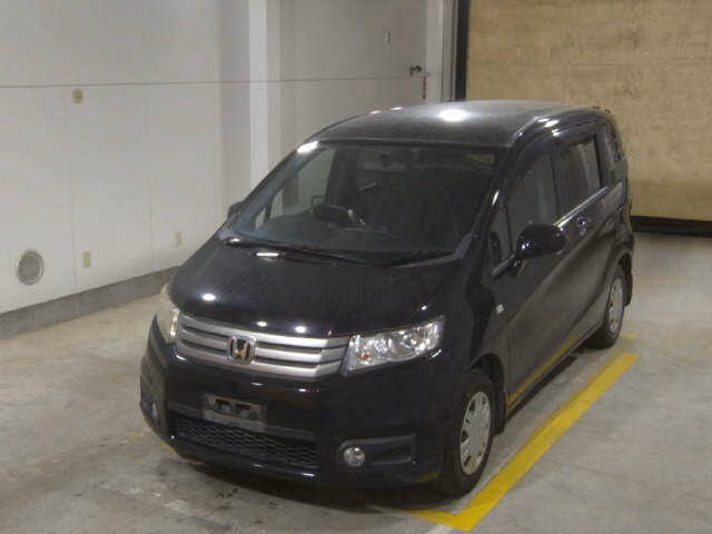 HONDA FREED SPIKE